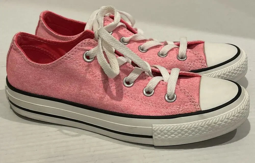 Converse Chuck Taylor All Star OX Sneaker, 164936F Unisex: M:4 , W 6 Pink NWOB